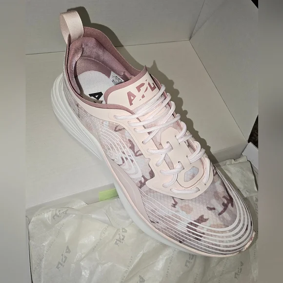 APL Streamlines Cream/Beechwood/Camo Men's 8 Women's 9.5
