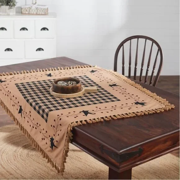 Primitive Star and Pip Berry Table Topper with Plaid Center and Tassel Edge
