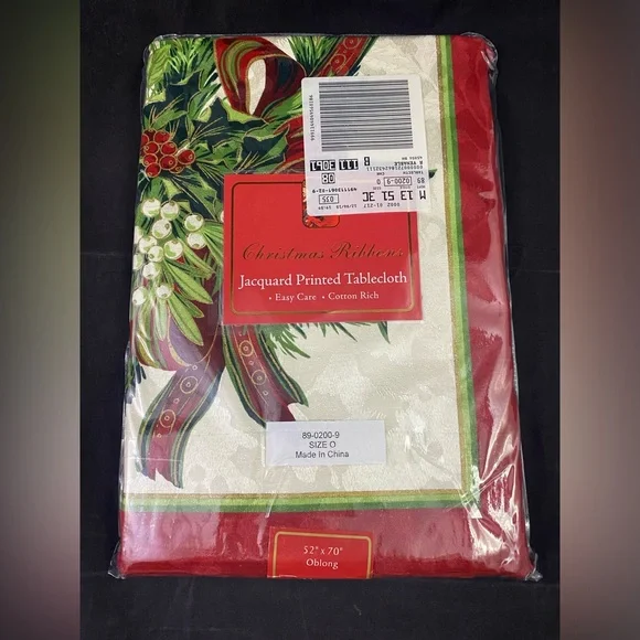 NIP Fabric Printed Tablecloth Benson Mills Christmas Ribbons 52 x 70