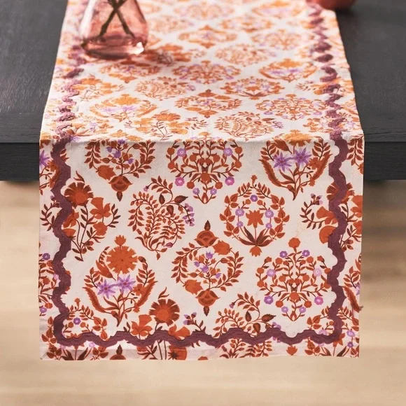 Meera table runner