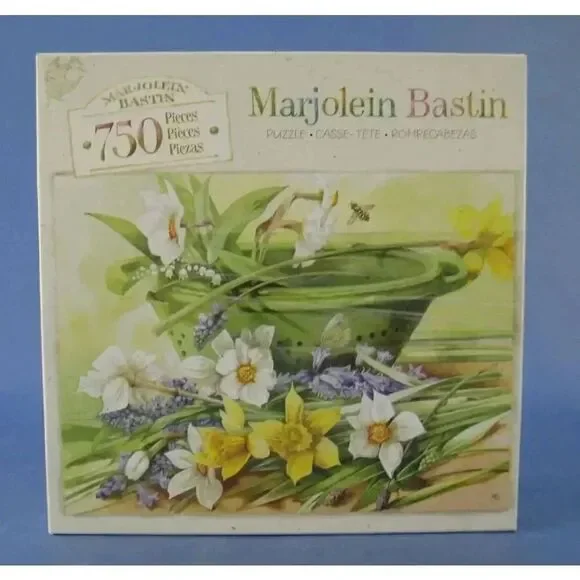 Hasbro Nature's Treasures Marjolein Bastin 750 pc Jigsaw Puzzle