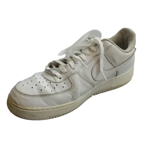 Nike Mens Size 12 White Air Force 1 '07 Triple White CW2288-111 New Laces