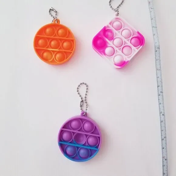 NEW Simple dimple fidget pop it key chains