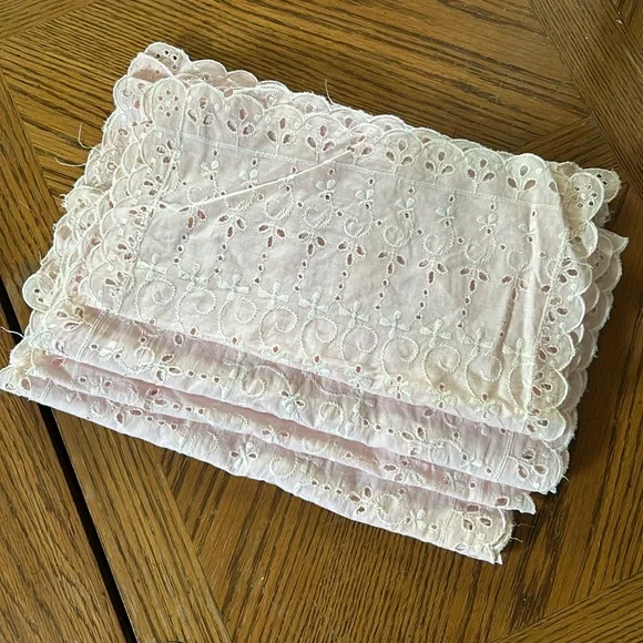Vintage Pink Eyelet Side Table and Bureau Protector Doilies