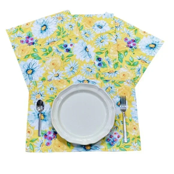 Isaac Mizrahi Yellow Daisies Floral Placemats SET of 4 Indoor Outdoor 19