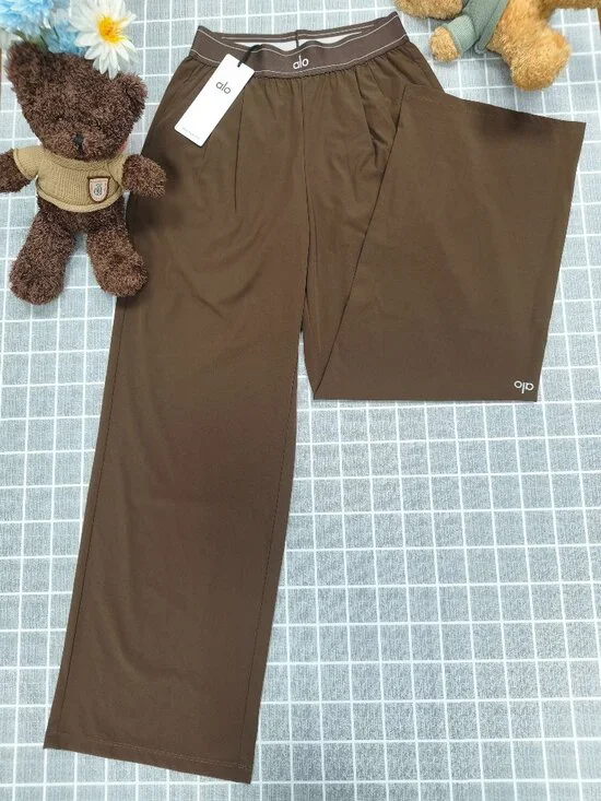 Women's ALO Yoga 30