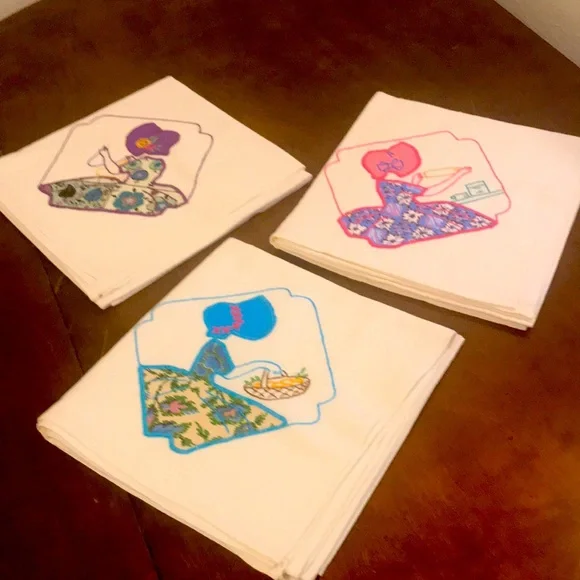 Vintage Unique Linens Set of 3 Hand Embroidered 34” Square Daily Chores