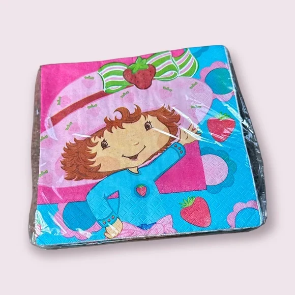 New DesignWare Strawberry Shortcake Paper Luncheon Napkins