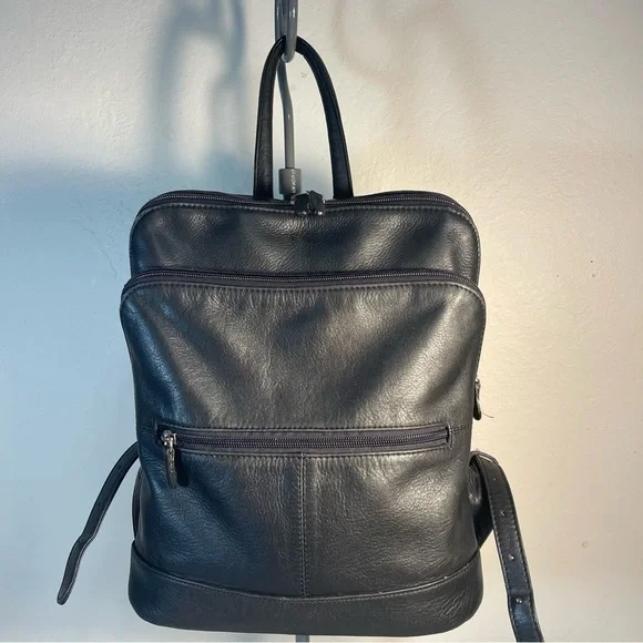 ili New York Adjustable Strap Leather Backpack