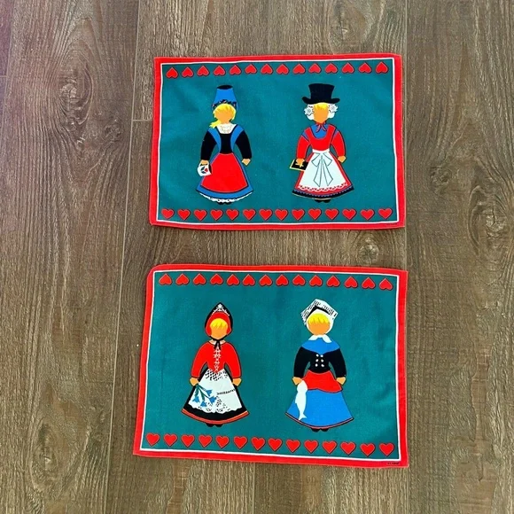 Folk Art Decorative Placemats with Heart Border 11/15 inches