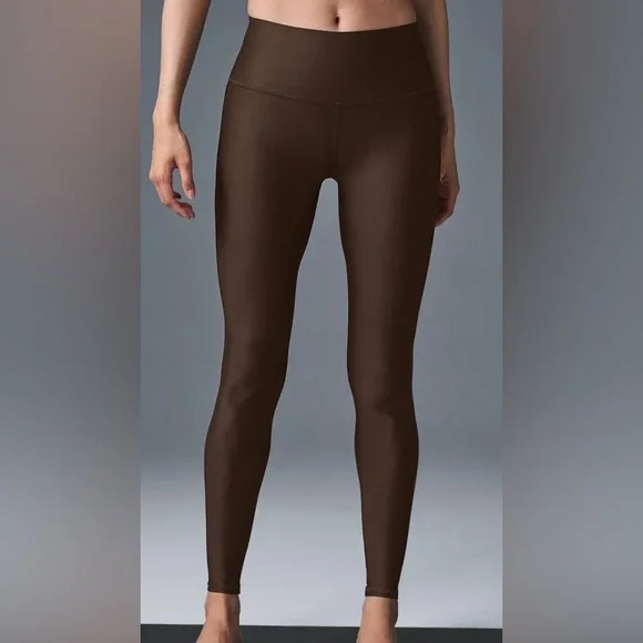 ALO Yoga High Waist Airlift Legging in Espresso