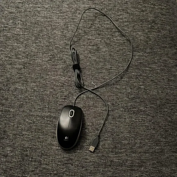 Logitech M-U0026 Wired Optical USB Mouse Black 3-Button Scroll Wheel PC Laptop