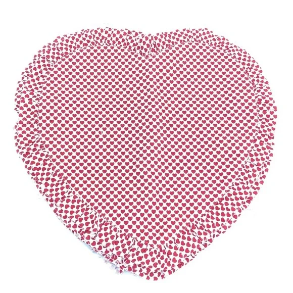Nicole Miller Home Red White Heart Shaped Ruffled Edge Country Dining Placemats