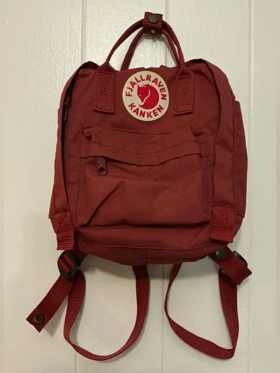 A HTF Ox Red Nylon Waterproof Rare Fjällräven Kånken Mini Backpack