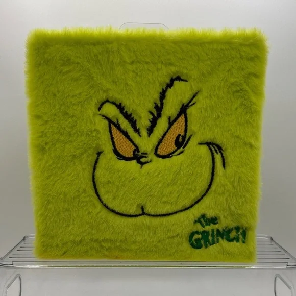 Taste Beauty’s The Grinch Eyeshadow Palette