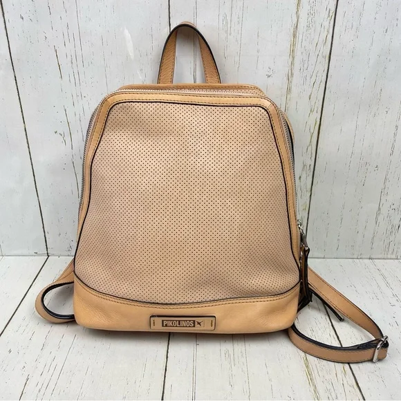Pikolinos Two-Tone Salinas Leather‎ Backpack
