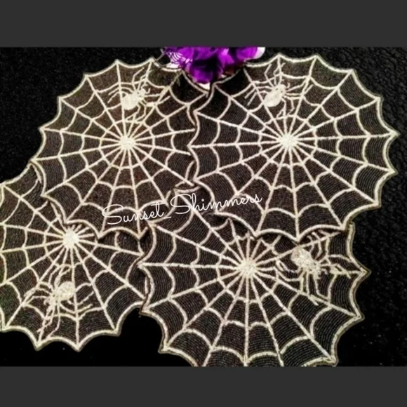4 Sparkly Beaded Spider Web Placemat Chargers 15