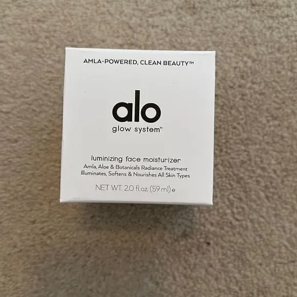 Alo yoga NWT Clean Moisturizer