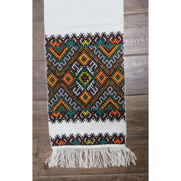 Oaxaca Mexican Handwoven Embroidered Fringed Table Runner‎ 41
