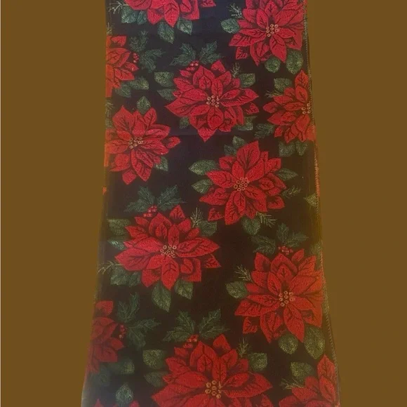 Floral Poinsettia Red and Green Table Runner