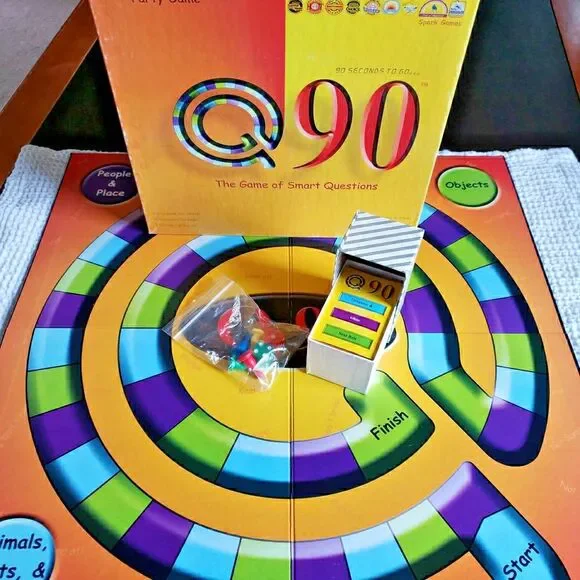 Q90 The Game of Smart Questions Board Game Spark Games Party Trivia Fun COMPLETE