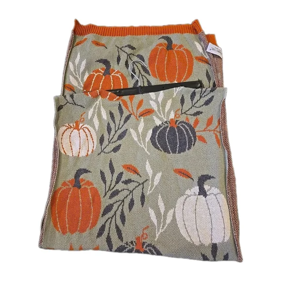 SHABBY CHIC Knit Sweater Material Pumpkin Table Runner 16