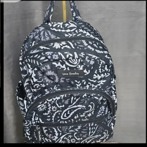Vera Bradley Monochrome Paisley Backpack EUC