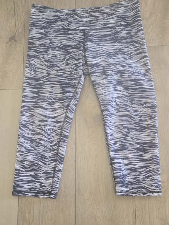 Alo YOGA Capri Pant Sz Large