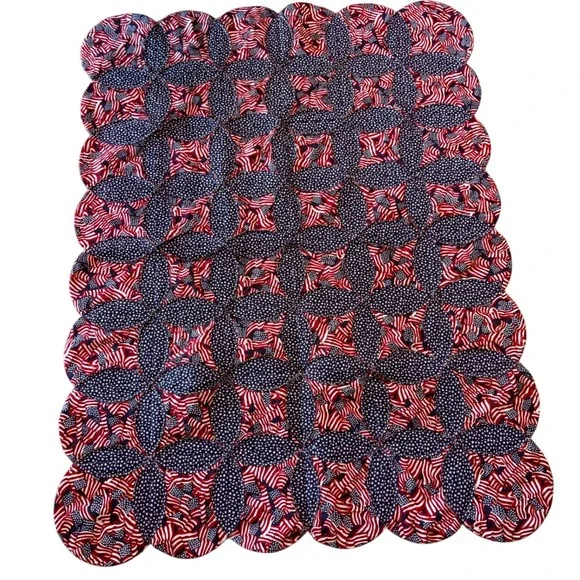 Handmade Patriotic Cathedral Window Quilt Scalloped American Flag Star Runner