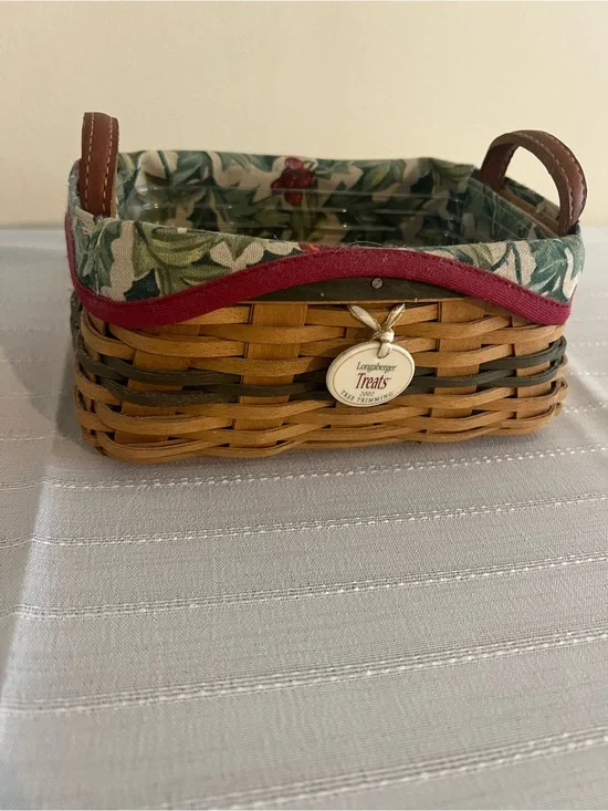 Longaberger Brown Woven Treats  Tree Trimming Basket with Liner & Insert