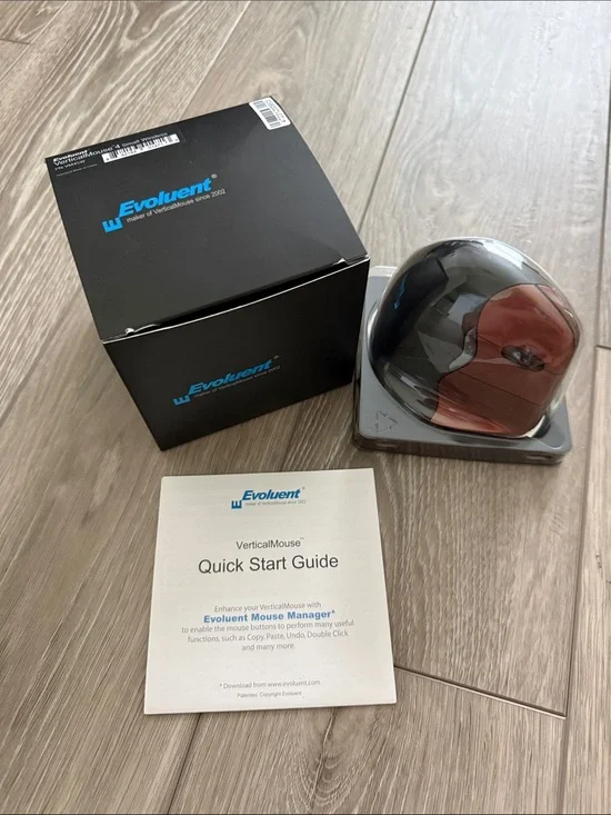 NWT Evoluent Vertical Wireless Mouse