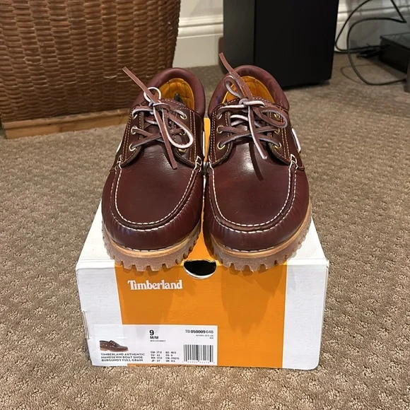NWOT Timberland Handsewn Leather Boat Shoe Burgundy Full Grain Box Not Included