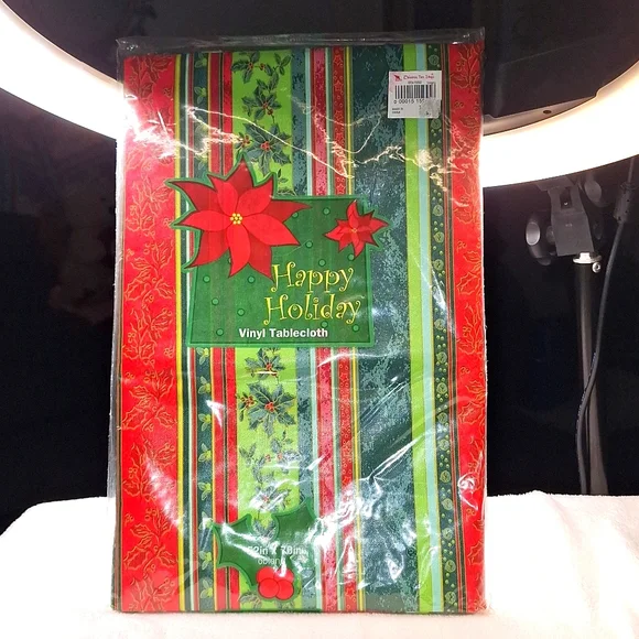Vinyl holiday mistletoe tablecloth oblong shape 52in x 70in new in package