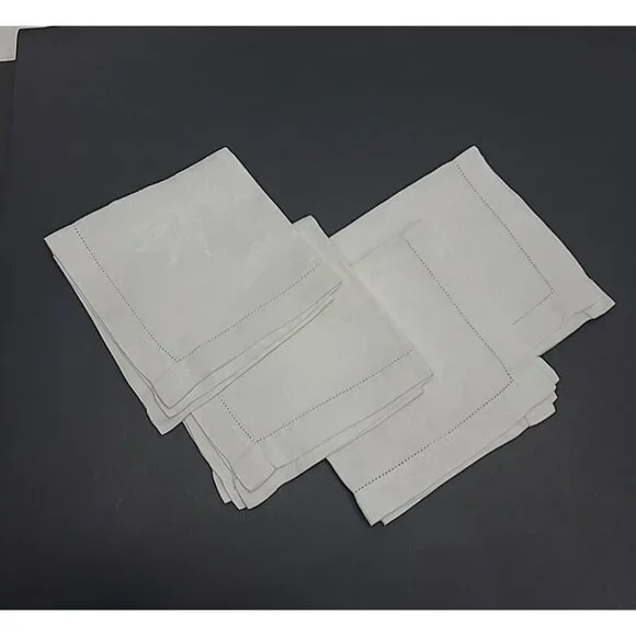 Vintage Napkins Lot of 4 White Floral