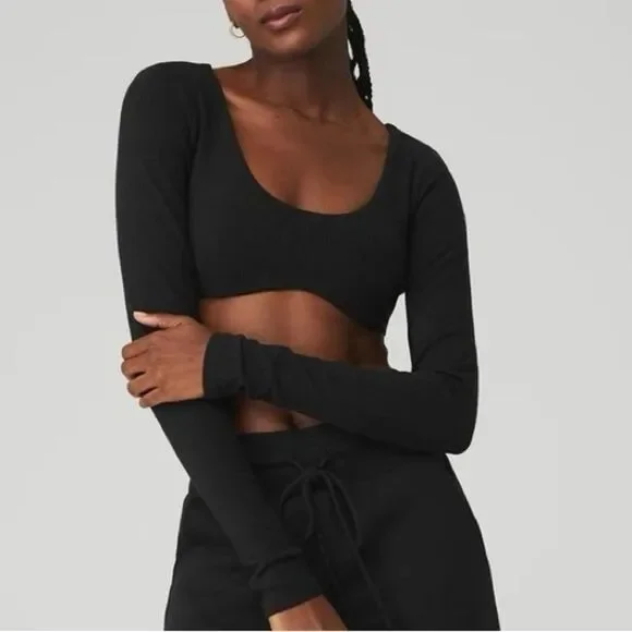 ALO YOGA Ribbed Defined Long Sleeve Bra in Black
