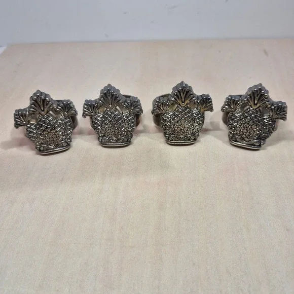 Set of 4‎ Silver Tone Pineapple Napkin Rings Elegant Table Decor