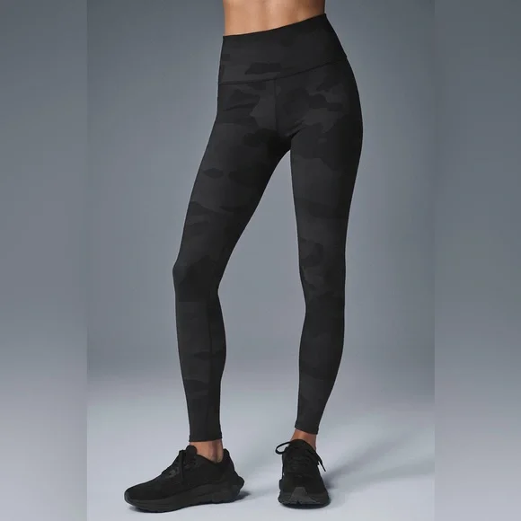 ALO High-Waist Camo Leggings size Medium