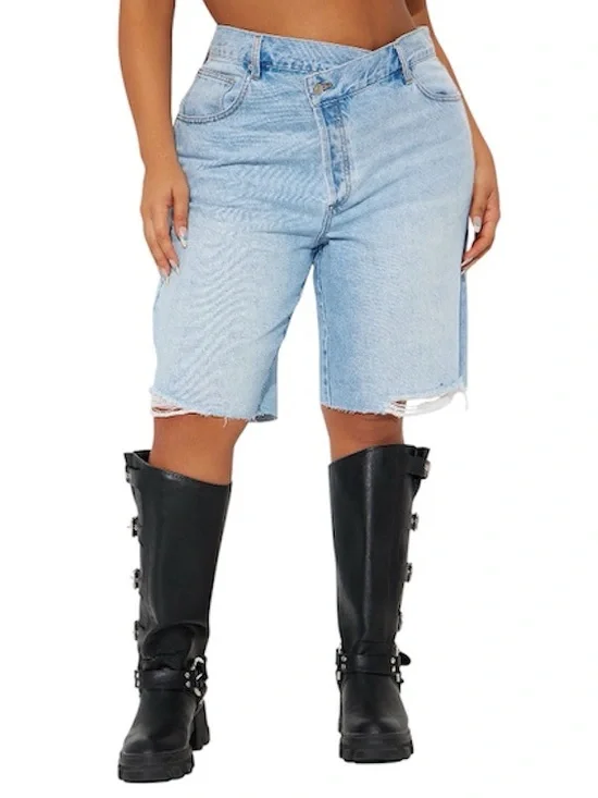 [Fashion Nova] Crossover Baggy Denim Jorts