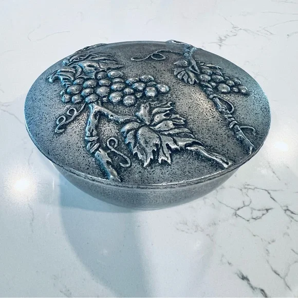 Carson Pewter Vineyard Elegance 5” Diameter Keepsake Box With Lid 2000