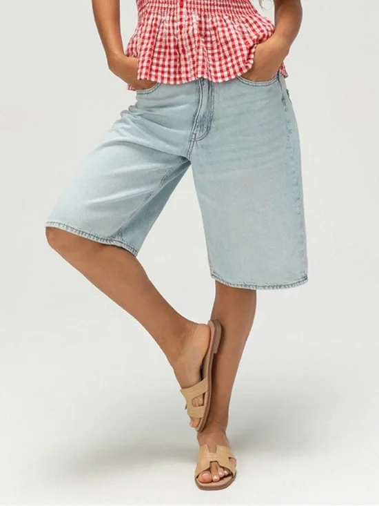 JJXX- Baggy Mid Waist Light Wash Denim Jorts- Size: medium