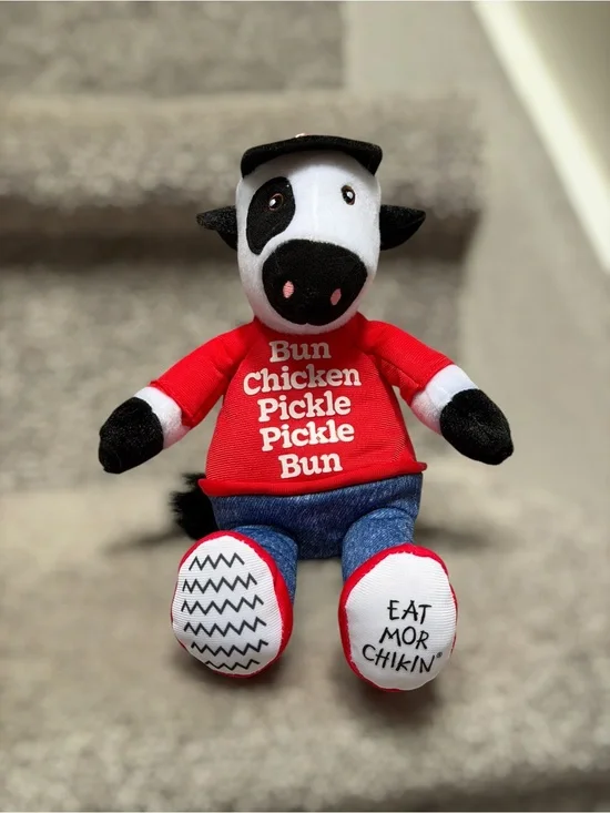 NEW 2026 Chick-fil-A Eat Mor Chikin Cow Plush Bun Chicken Pickle Pickle Bun m