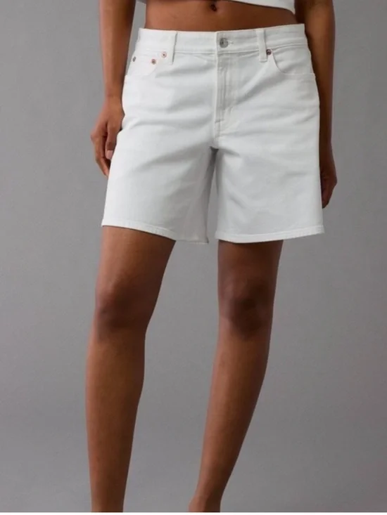 NEW American Eagle | Low-Rise Baggy White Denim Jean Shorts Jorts