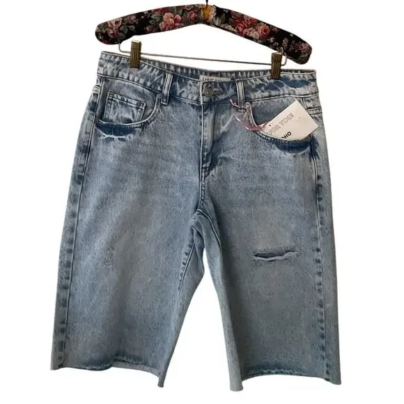 Love Soho Denim Baggy Bermuda Shorts Women Size 5 Low Rise Distressed NWT