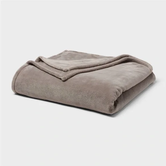 Target soft grey throw blanket