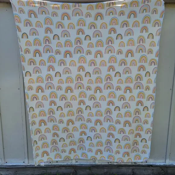 Mainstays Child Blanket Throw Fleece White w/ Rainbows - 50