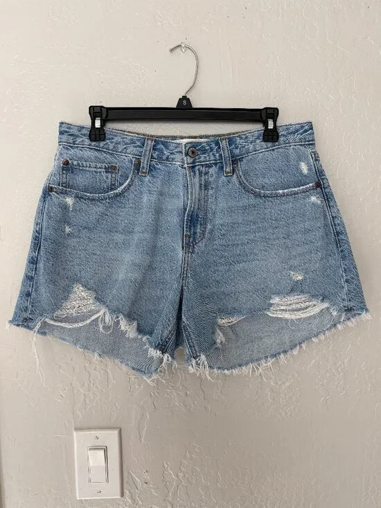 Abercrombie and Fitch The Baggy Short Low Rise Curve Love Denim Shorts Size 27/4