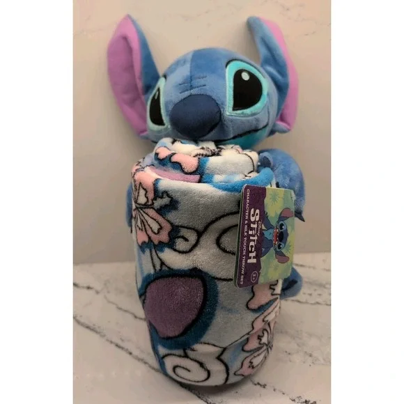 Lilo & Stitch Classic Character Hugger Pillow & Silk Touch Throw Blanket Set NWT