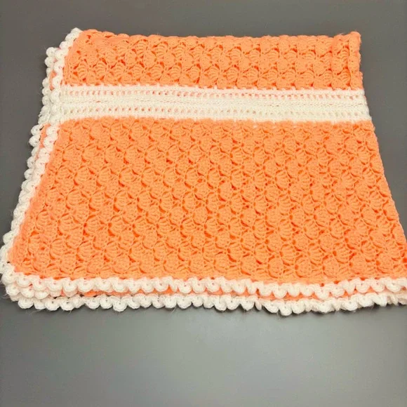 Handmade Crochet Baby Blanket Shell Stitch Coral Orange Newborn Gift VINTAGE 4’