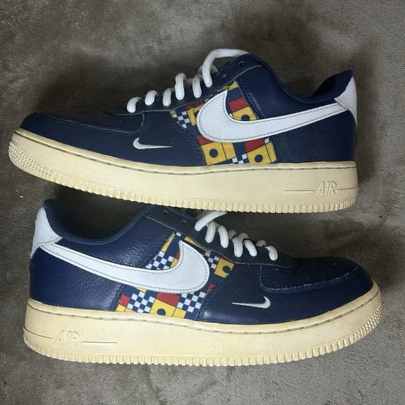 Nike Air Force 1 07 LV8 Nautical Redux Mens 8 Midnight Navy Flags AR5394-400
