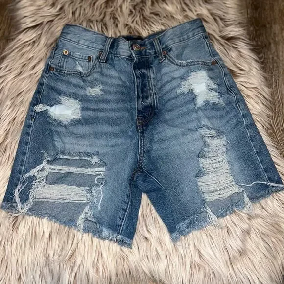 Aeropostale 90”s baggy jeans distressed women’s jeans